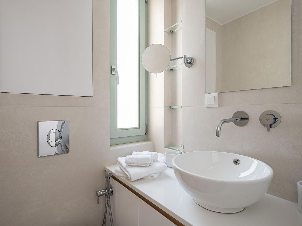 Mythodea Luxury Suites Chrissi Akti Chania Exterior foto