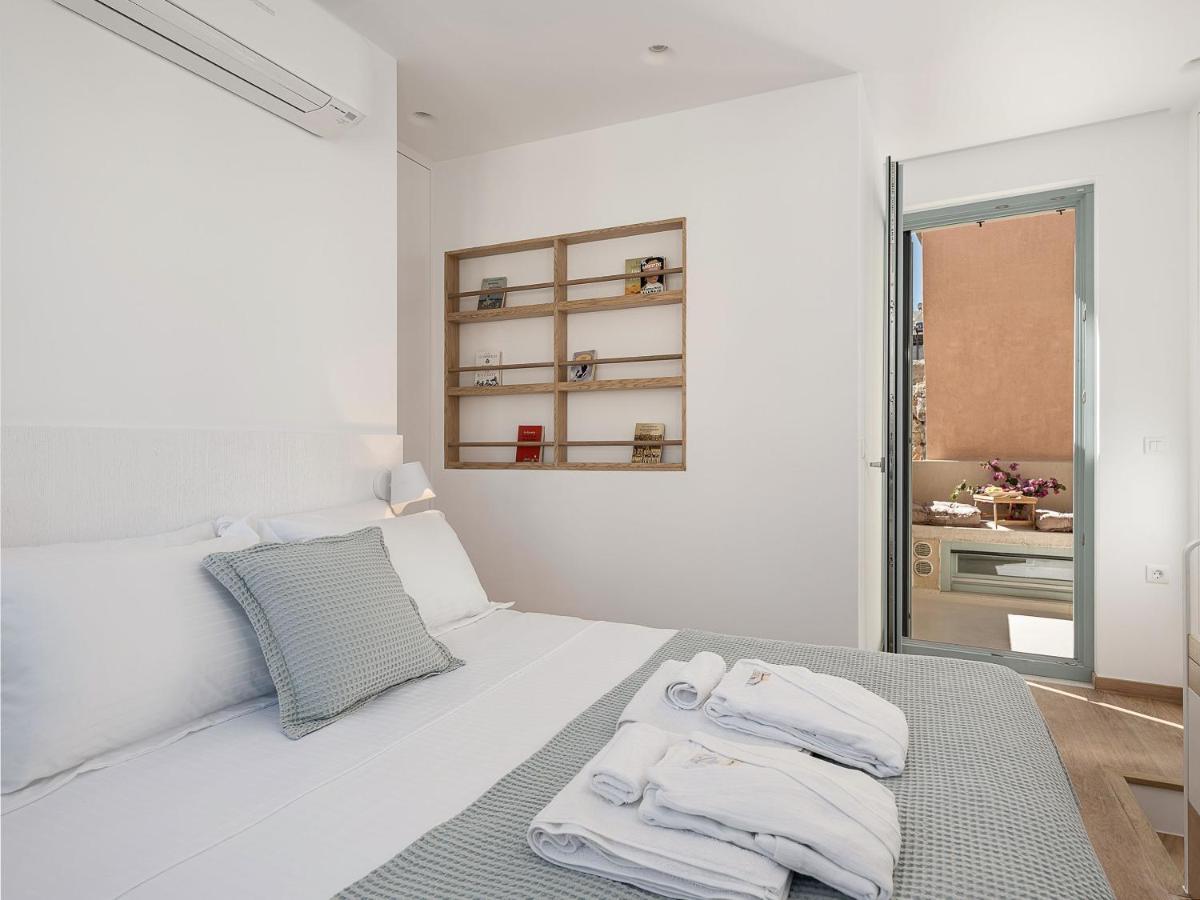 Mythodea Luxury Suites Chrissi Akti Chania Exterior foto