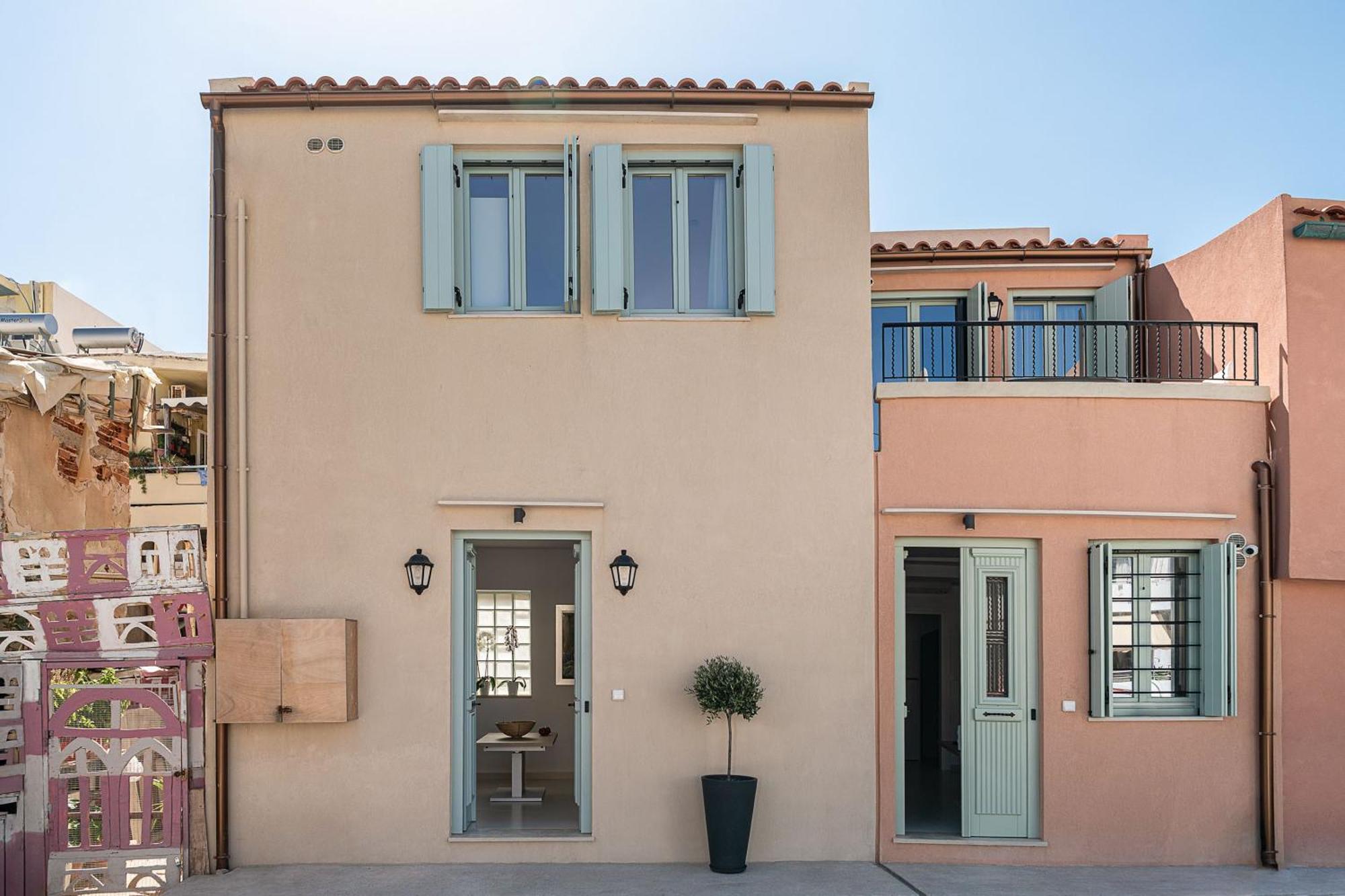 Mythodea Luxury Suites Chrissi Akti Chania Exterior foto